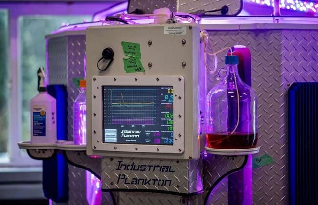 A plankton photobioreactor.